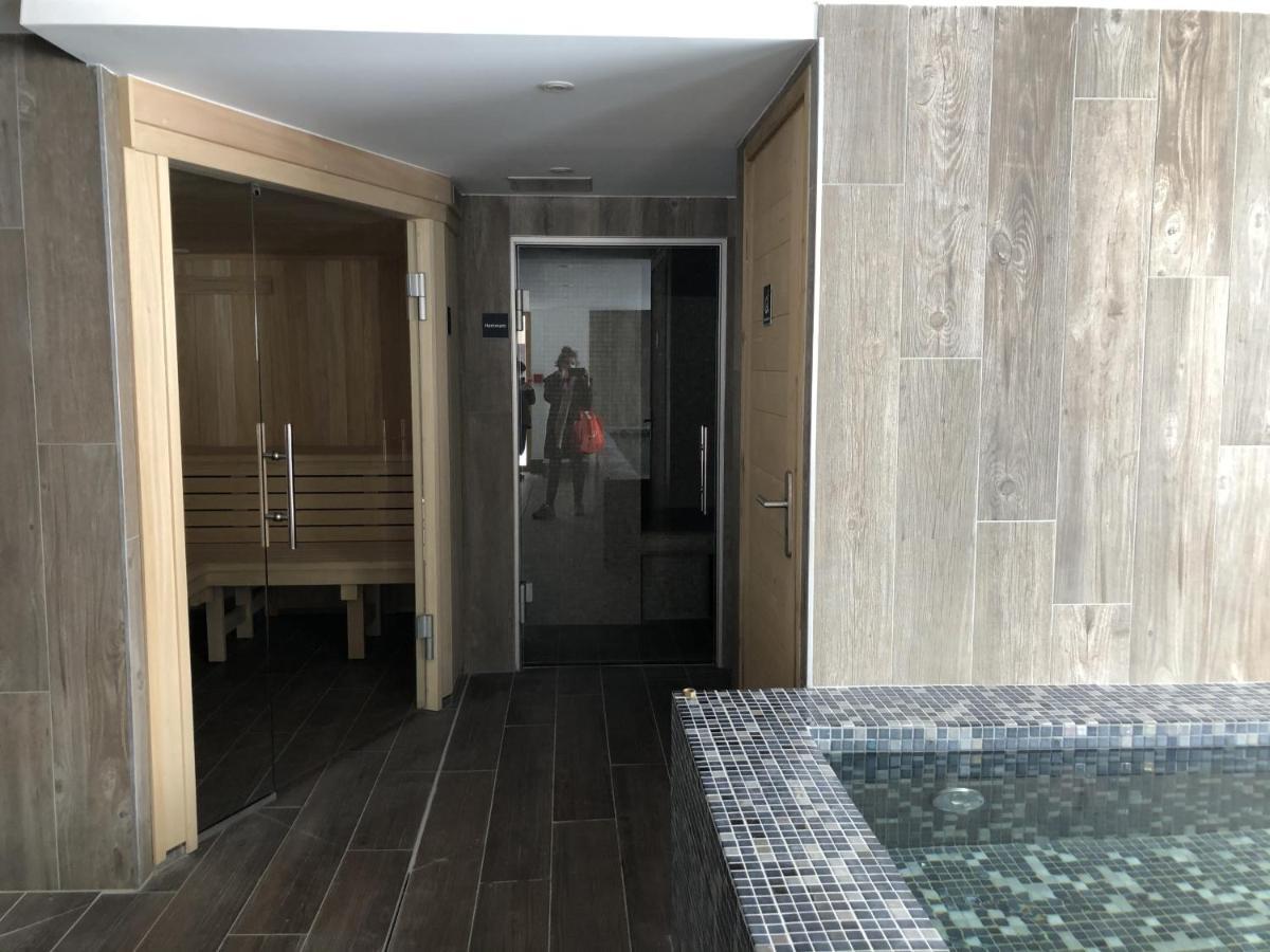 Le Chateau D'Hermonville B&B / Chambres D'Hotes Екстериор снимка